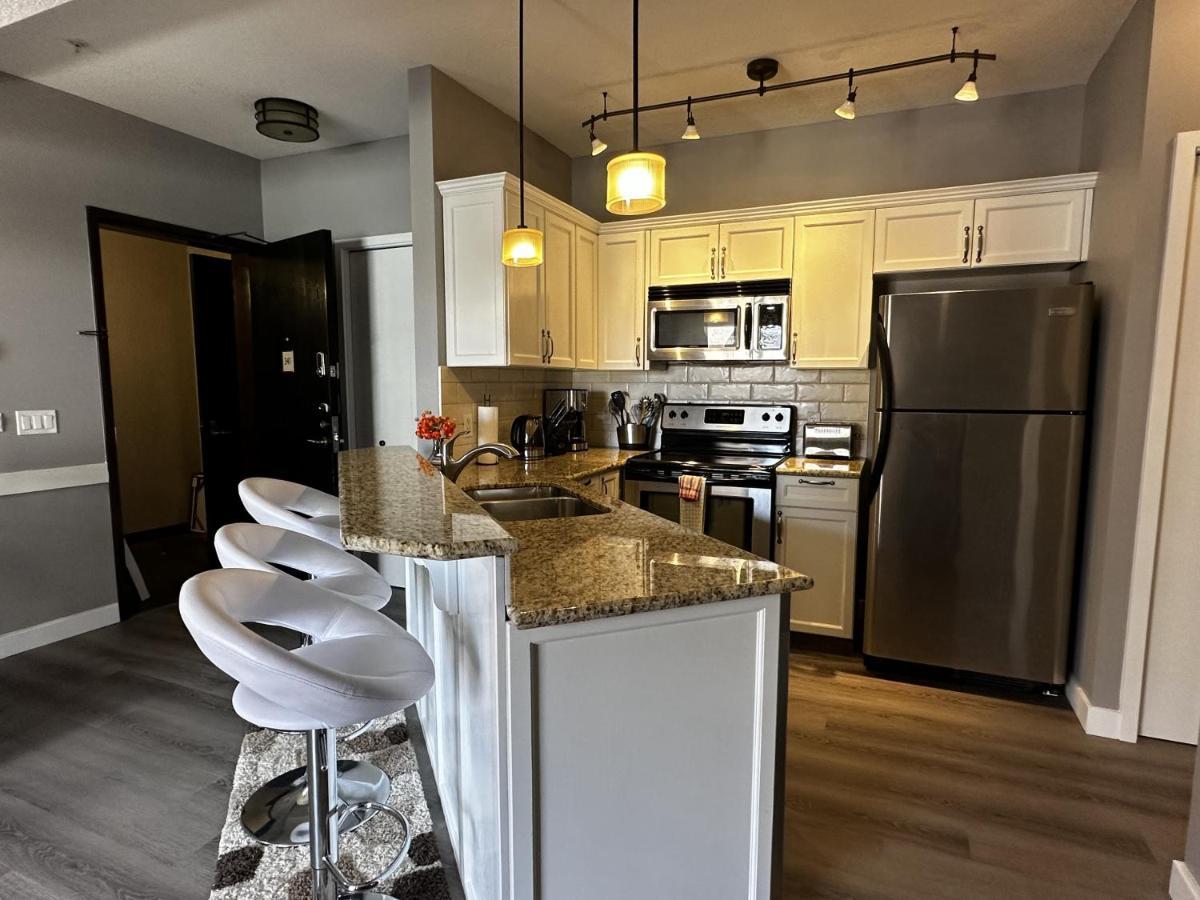 Luxury Two Queen Beds Condo - Grande Rockies Resort Indoor Parking Pool Hot Tub Gym Canmore Exterior foto