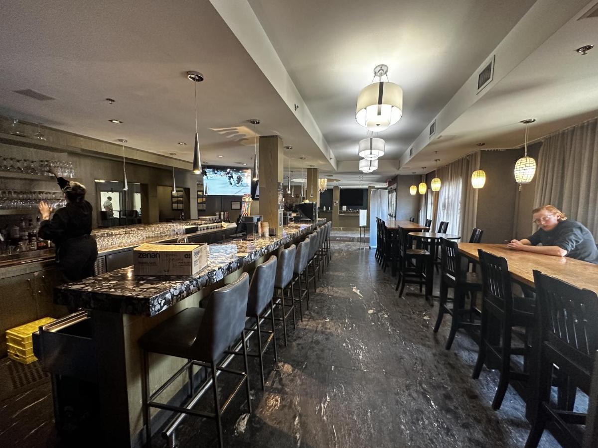 Luxury Two Queen Beds Condo - Grande Rockies Resort Indoor Parking Pool Hot Tub Gym Canmore Exterior foto